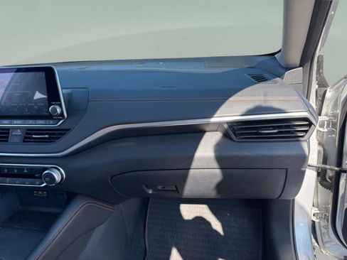 Used 2020 Nissan Altima 2.5 SR image 36