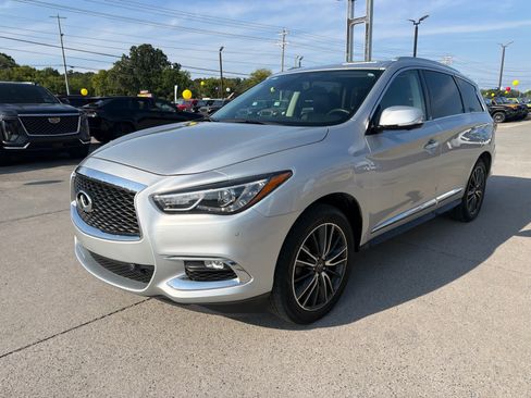 Used 2018 INFINITI QX60 Luxe w/ Deluxe Technology Package AWD/4WD image 4