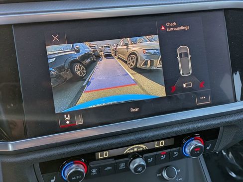 Used 2022 Audi Q3 2.0T Premium Plus AWD/4WD image 24