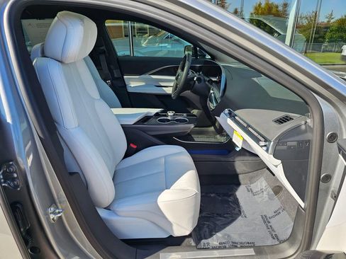 New 2026 Cadillac Lyriq Sport AWD/4WD image 11