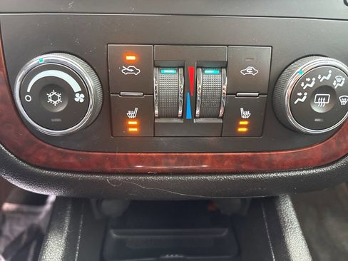 Used 2008 Chevrolet Impala LTZ image 21