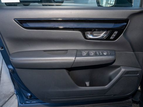 Used 2024 Honda CR-V Sport Touring image 10