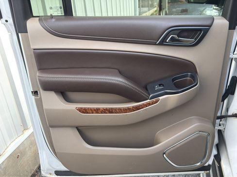 Used 2017 Chevrolet Suburban Premier image 16