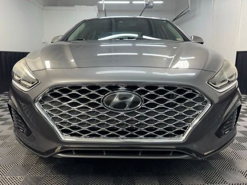 Used 2018 Hyundai Sonata Limited image 2