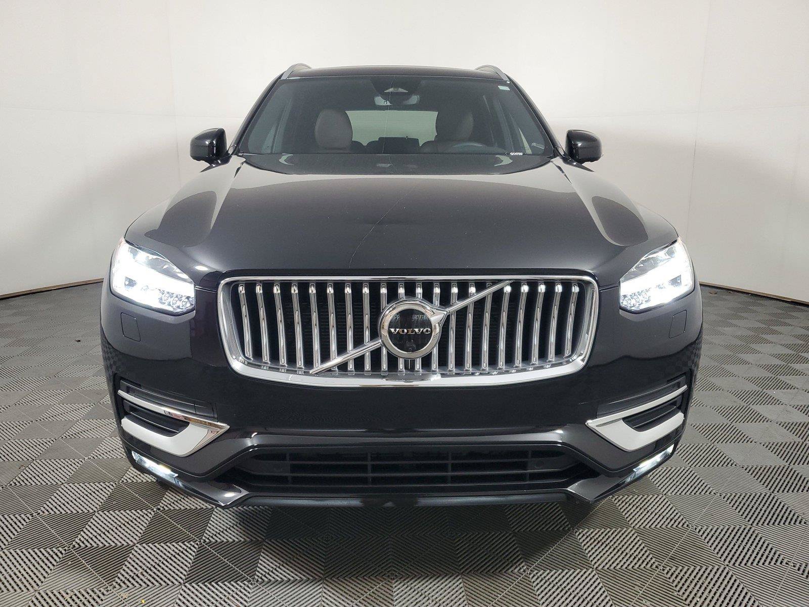 Used 2023 Volvo XC90 B6 Plus AWD/4WD image 2