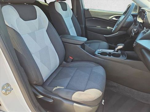 Used 2024 Chevrolet Trax LS FWD image 18