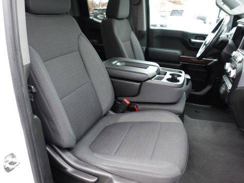 Used 2022 GMC Sierra 1500 SLE w/ X31 Off-Road Package image 37