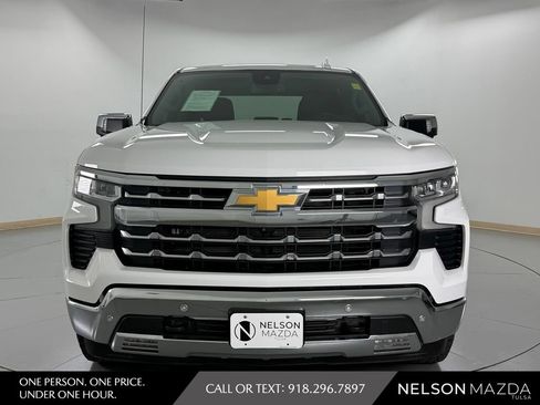 Used 2023 Chevrolet Silverado 1500 LTZ AWD/4WD image 2