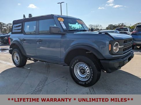 Used 2023 Ford Bronco 4-Door image 2