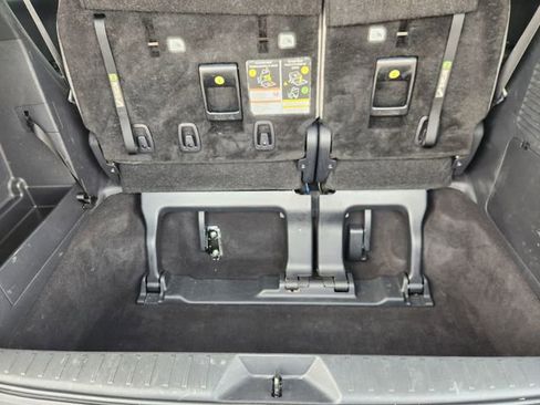 Certified 2025 Toyota Sienna XLE image 33