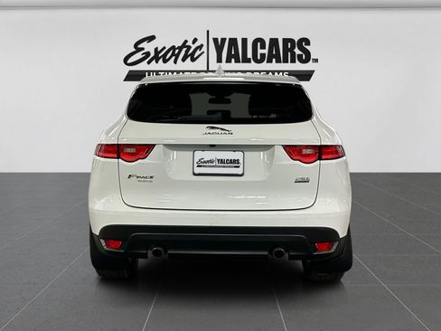 Used 2018 Jaguar F-PACE Premium AWD/4WD image 4