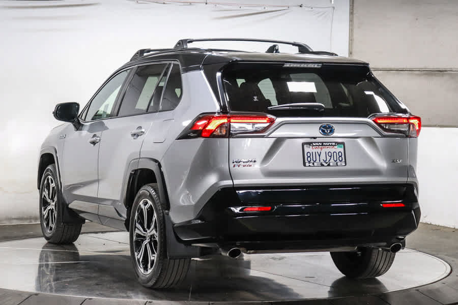 Used 2021 Toyota RAV4 XSE w/ Weather Package AWD/4WD image 4