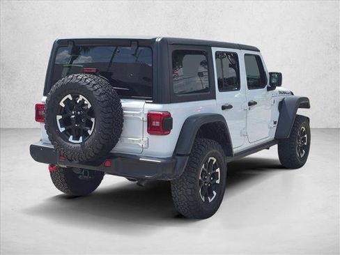 Used 2024 Jeep Wrangler Unlimited Rubicon w/ Technology Group AWD/4WD image 5