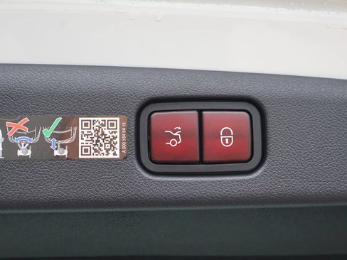 Certified 2026 Mercedes-Benz E 350 4MATIC Sedan image 18