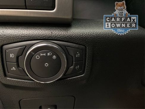 Used 2015 Ford F150 Platinum w/ Equipment Group 701A Luxury AWD/4WD image 24