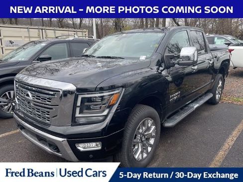 Certified 2021 Nissan Titan SL w/ Moonroof Package image 3