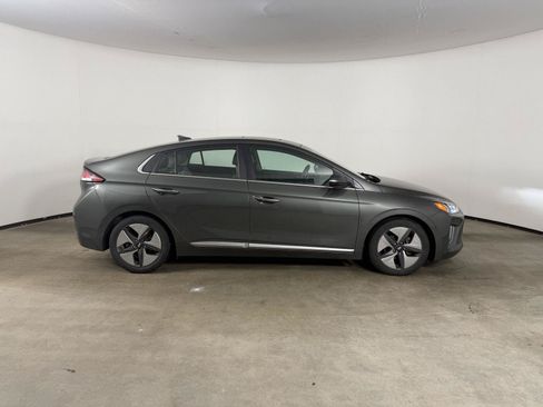 Used 2021 Hyundai Ioniq Limited FWD image 6