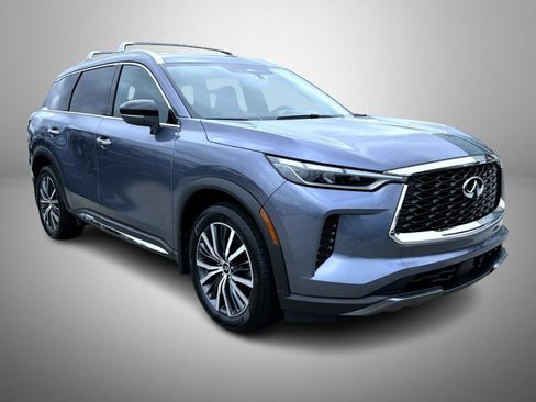 Used 2023 INFINITI QX60 Sensory w/ Vision Package AWD/4WD image 3