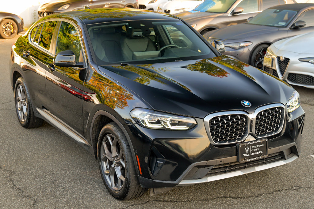 Used 2023 BMW X4 xDrive30i w/ Premium Package AWD/4WD image 10