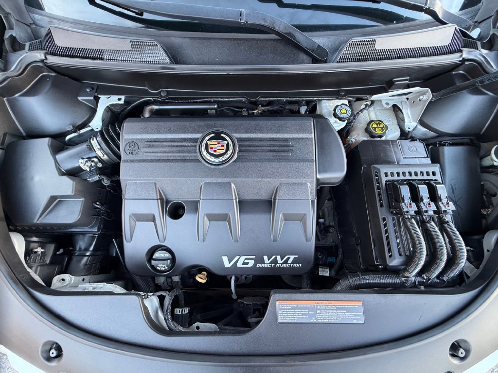 Used 2015 Cadillac SRX Luxury AWD/4WD image 9