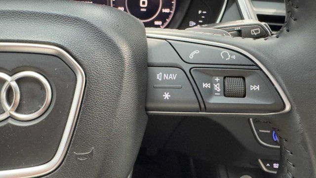 Used 2018 Audi Q5 2.0T Premium AWD/4WD image 32