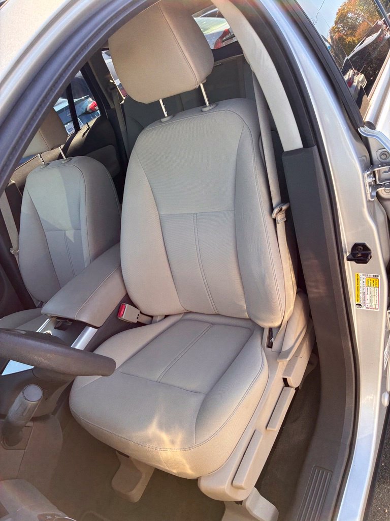 Used 2013 Ford Edge SE FWD image 18
