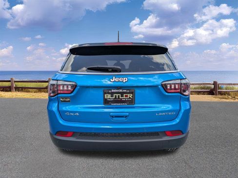 Certified 2025 Jeep Compass Limited AWD/4WD image 7