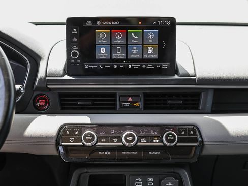 Certified 2023 Honda Pilot Elite image 3