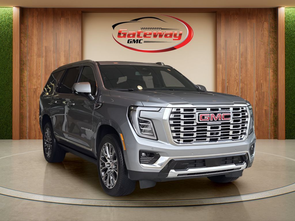 Used 2026 GMC Yukon Denali w/ Sun & Power Step Package AWD/4WD image 3