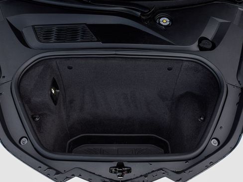 Used 2021 Chevrolet Corvette Stingray Preferred Cpe w/ Z51 Performance Package RWD image 11