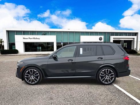 Used 2023 BMW X7 M60i w/ Executive Package image 5