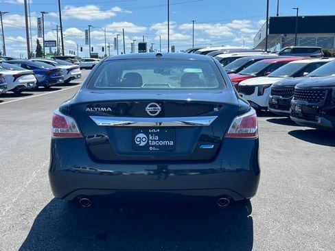 Used 2014 Nissan Altima 2.5 S w/ Display Audio Package FWD image 10