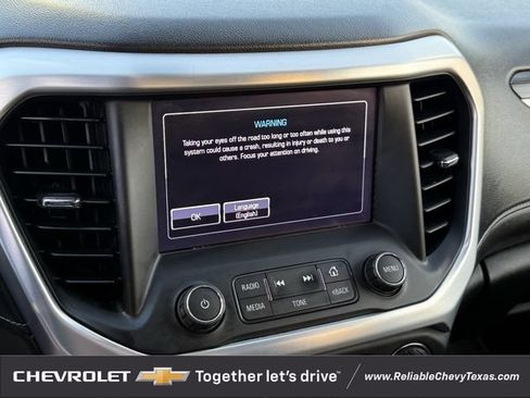 Used 2017 GMC Acadia SLT w/ LPO, Black Accent Package AWD/4WD image 22