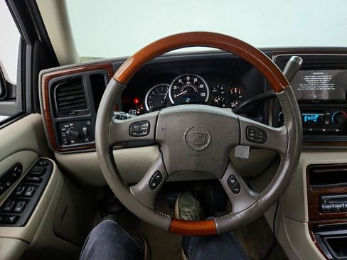Used 2003 Cadillac Escalade EXT AWD/4WD image 17