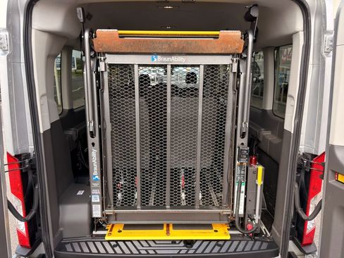 Used 2023 Ford Transit 350 XL RWD image 39