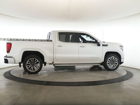 Used 2024 GMC Sierra 1500 Denali Ultimate image 6