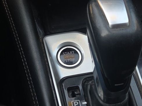 Used 2020 Nissan Altima 2.0 Platinum FWD image 41