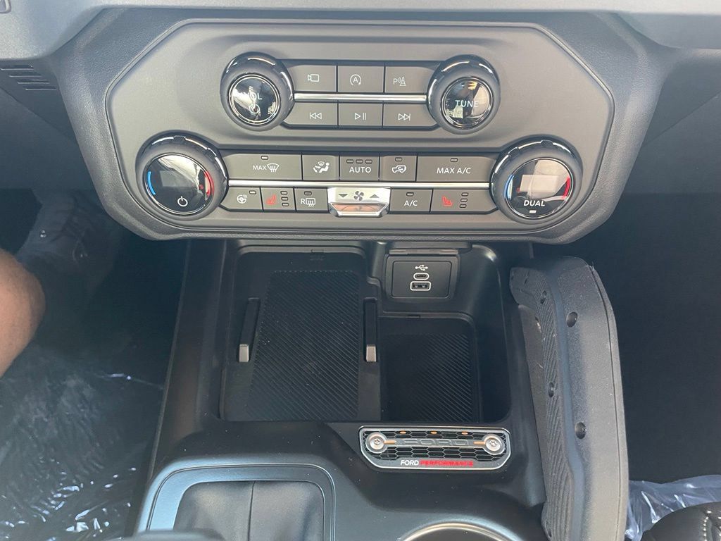 New 2026 Ford Bronco Raptor AWD/4WD image 22