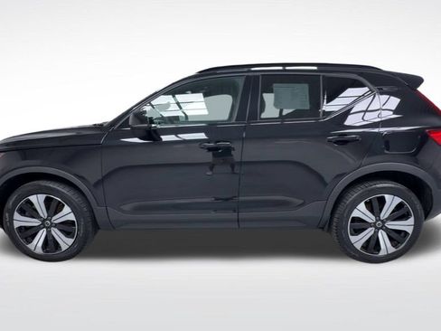 Used 2023 Volvo XC40 Recharge Plus AWD/4WD image 5