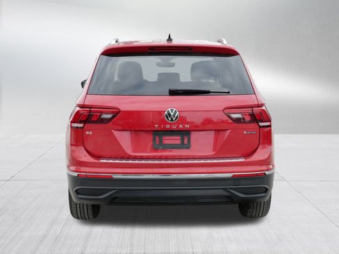 Used 2022 Volkswagen Tiguan SE image 6