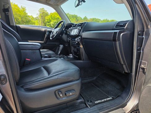 Used 2019 Toyota 4Runner Limited AWD/4WD image 35
