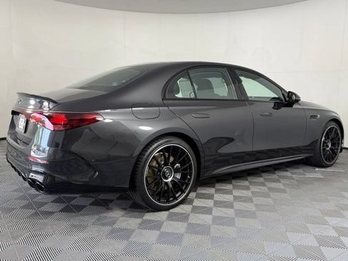 Used 2026 Mercedes-Benz E 53 AMG e 4MATIC Sedan image 8