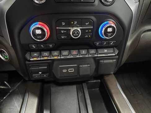 Used 2020 GMC Sierra 1500 SLT w/ SLT Premium Plus Package AWD/4WD image 22