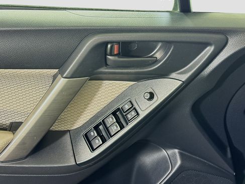 Used 2018 Subaru Forester 2.5i Premium image 23