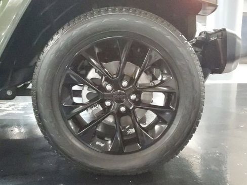 Used 2021 Jeep Wrangler Unlimited Sahara w/ Cold Weather Group image 7