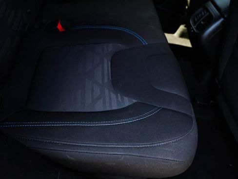 Used 2019 Jeep Cherokee Latitude AWD/4WD image 33