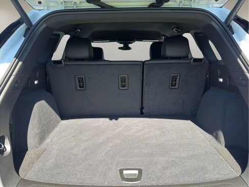 Certified 2026 Cadillac XT5 Luxury FWD image 17