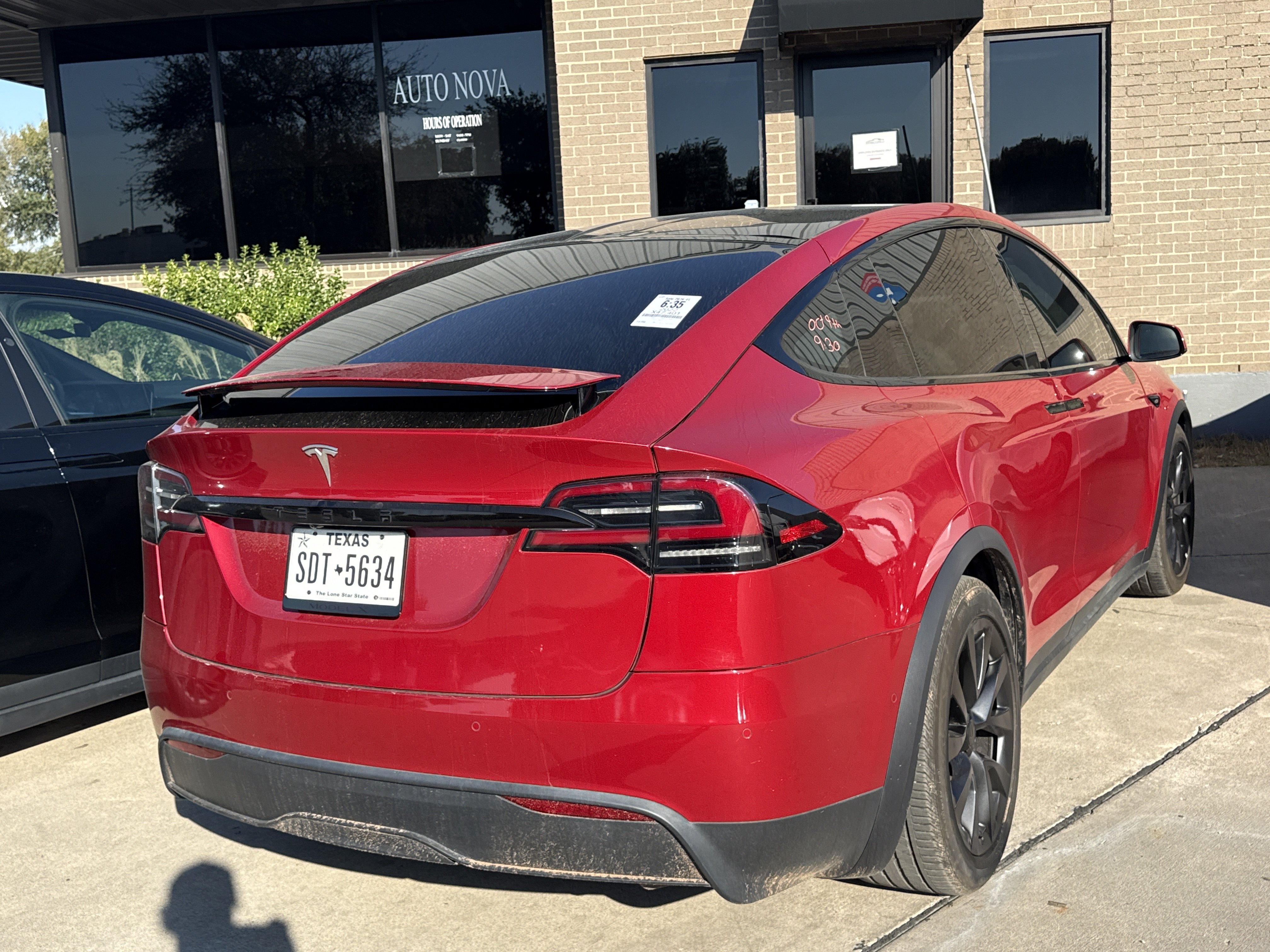 Used 2022 Tesla Model X AWD/4WD image 3