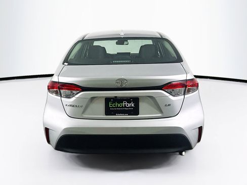 Used 2024 Toyota Corolla LE image 7