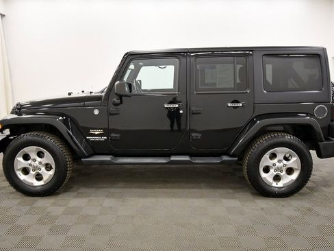 Used 2014 Jeep Wrangler Unlimited Sahara w/ Dual Top Group image 4